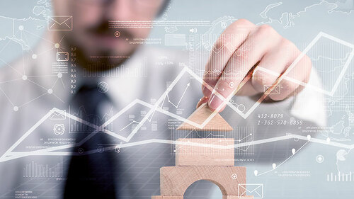 Anzugtraeger-baut-Turm-Diagramme-141906804-FO-ra2-studio