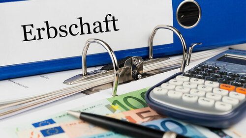 Ordner-Erbschaft-Taschenrechner-Euro-121399483-FO-marcus-hofmann