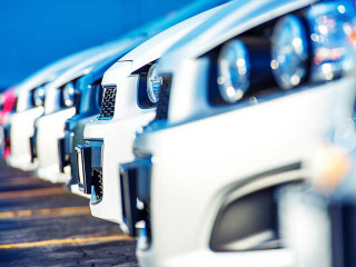 auto-flotte-geparkt-85133294-FO-Tomasz-Zajda