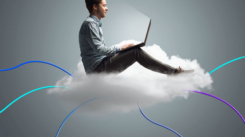 mann-auf-wolke-laptop-152633605-FO-lassedesignen