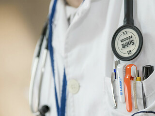 doctor-kittel-563428-PB-DarkoStojanovic