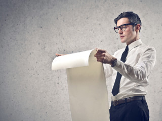 Anzugtraeger-Schriftrolle-48802756-FO-olly