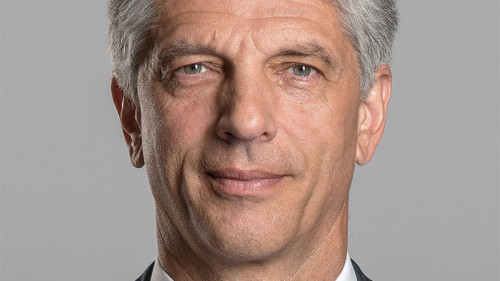 Dr-Armin-Zitzmann-2017-NUERNBERGER