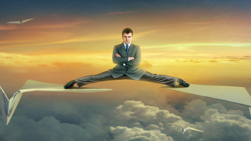 Anzugtraeger-Split-Papierflugzeuge-65470824-FO-Nomad-Soul