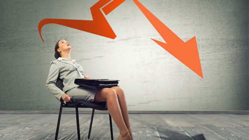 Anzugtraegerin-Pfeil-negativ-70016076-FO-adam121