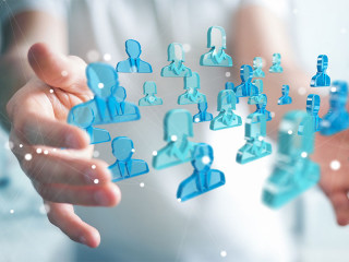 Haende-Koepfe-169370871-FO-sdecoret