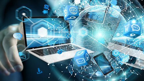 Anzugtraeger-Cyberspace-Endgeraete-170930178-FO-sdecoret