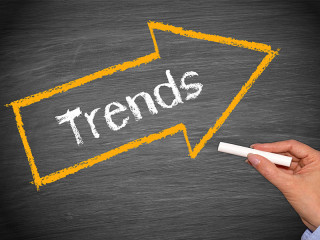 Hand-malt-Pfeil-Trends-97792076-FO-DOC-RABE-Media