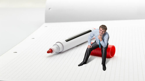 Anzugtraeger-auf-Rotstift-72836455-FO-Nomad-Soul