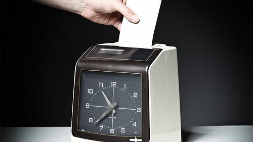 Hand-Zettel-Stechuhr-45269612-FO-tiero