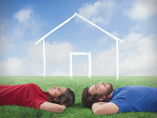 Frau-Mann-Haus-56946330-FO-alphaspirit