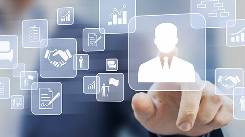 Anzugtraeger-Hand-Koepfe-136542387-FO-NicoElNino