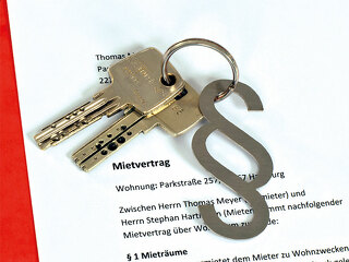 Mietvertrag-Schluessel-Paragraf-74347266-FO-nmann77