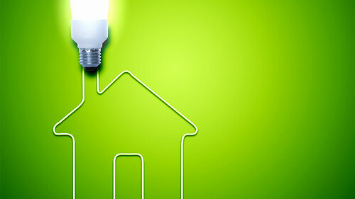 Gluehbirne-Haus-46303952-FO-Sergey-Nivens