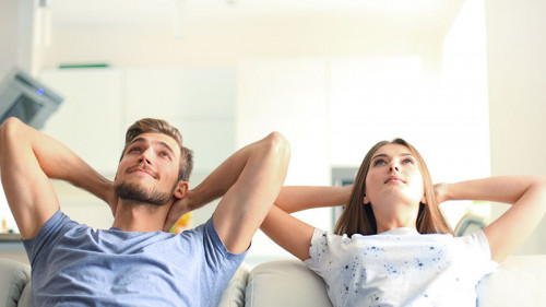 Sorgloses-Paar-180423523-FO-ty