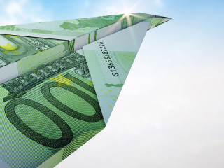 Euro-Papierflieger-134990818-FO-psdesign1