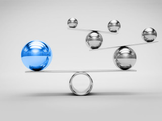 Kugeln-Balance-132298495-FO-Sondem