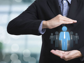 Anzugtraeger-Koepfe-145429977-FO-barameefotolia