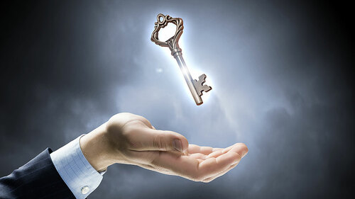 Anzugtaeger-Hand-Schluessel-66697020-FO-Sergey-Nivens