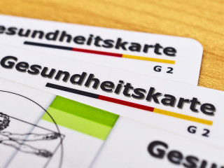 Gesundheitskarten-142671816-FO-Stockfotos-MG