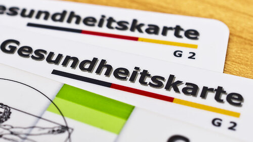 Gesundheitskarten-142671816-FO-Stockfotos-MG