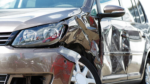 Unfallauto-156759085-FO-Wellnhofer-Designs