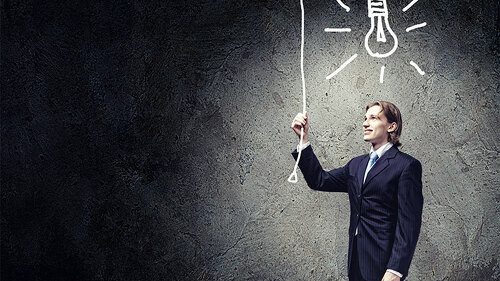 Anzugtraeger-macht-Licht-an-59359968-FO-Sergey-Nivens