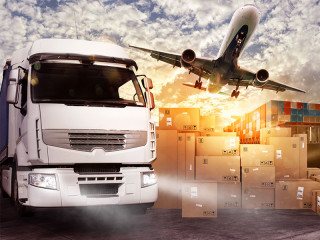 LKW-Flugzeug-Schiff-Kartons-162979721-FO-alphaspirit