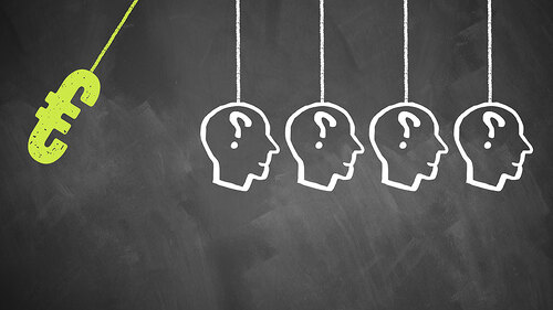 Euro-Koepfe-Pendel-163232628-FO-fotogestoeber