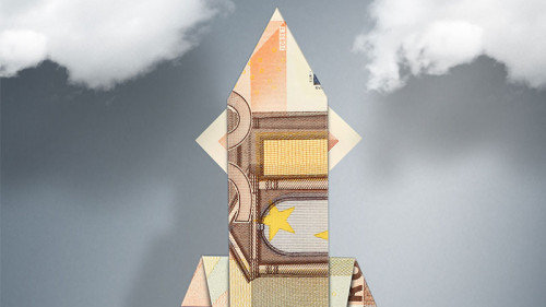 Rakete-aus-Euro-Geldschein-138233712-FO-dimj