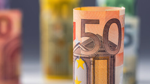 Euro-Geldscheine-102695063-FO-weyo