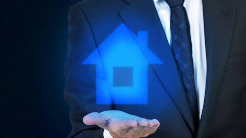 Anzugtraeger-Haus-63571440-FO-denisismagilov