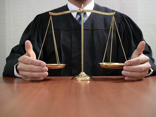 Richter-Waage-137520569-FO-everythingpossible