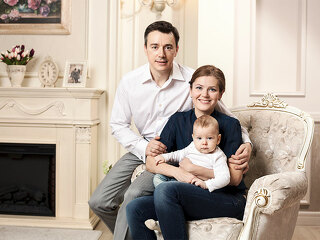 Besserverdiener-mit-Baby-61525537-FO-Andrey-Bandurenko