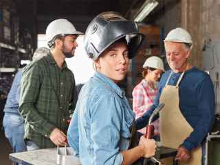 Handwerker-180737071-FO-Robert-Kneschke