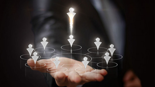 Anzugtraeger-Koepfe-Netzwerk-183658786-FO-natali-mis