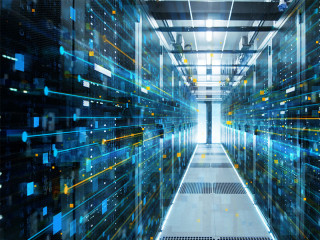 Serverraum-200146313-FO-Gorodenkoff