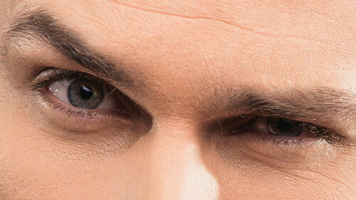 Mann-Gesicht-Zweifel-122424961-FO-YakobchukOlena