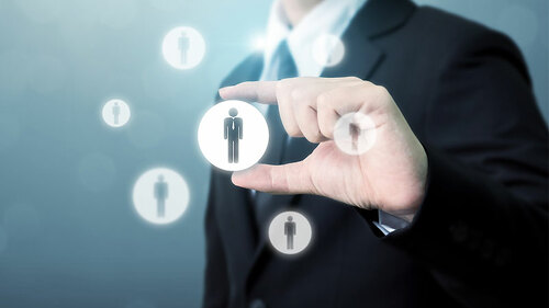 Anzugtraeger-Koepfe-171910893-FO-Chaiyawat