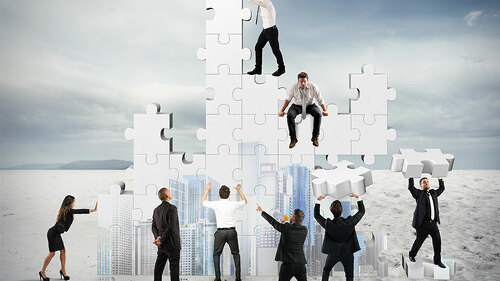 Anzugtraeger-Puzzle-121303418-FO-alphaspirit