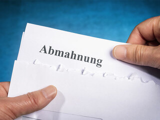 Haende-Brief-Abmahnung-207762257-FO-Eisenhans