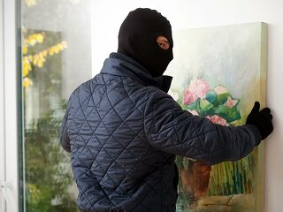 Einbrecher-klaut-Gemaelde-61289626-FO-Photographee-eu