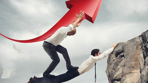 Anzugtraeger-Teamwork-Pfeil-140717153-FO-alphaspirit