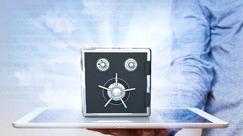 laptop-safe-hellgrau-172045203-FO-Alexander-Limbach