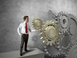 Anzugtraeger-Zahnraeder-47497403-FO-alphaspirit