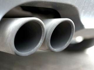 auto-auspuff-grau-3538388-PB-webandi