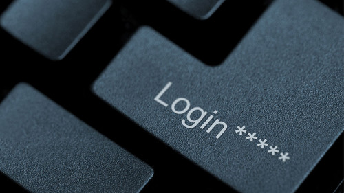 Login-Taste-107244931-FO-macondos