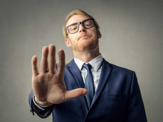 stop-mann-abwehr-140712303-FO-olly