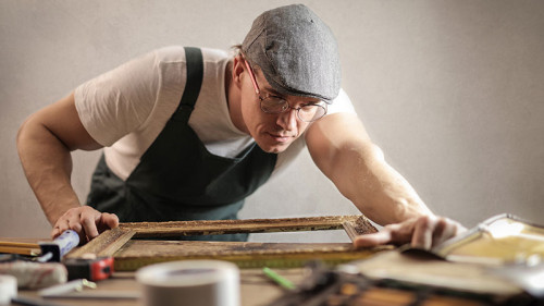 Handwerker-195604572-FO-olly