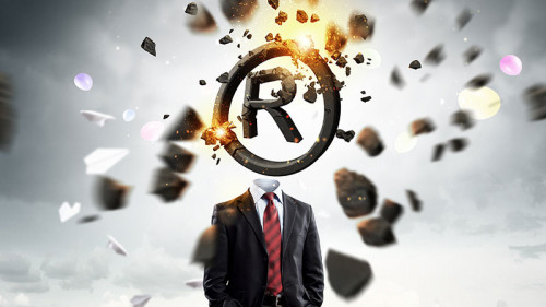 Anzugtraeger-Rights-Reserved-Kopf-explodiert-105071919-FO-Sergey-Nivens